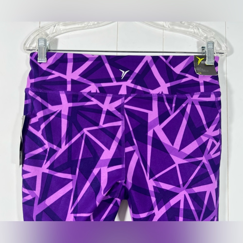 NWT Old Navy Active Sz L Women’s Purple Capri Leggings Geometric Athletic - Picture 4 of 10